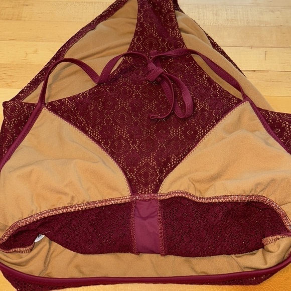 Mossimo Crochet Maroon Sexy One Piece Bathing Suit Size Large - Picture 7 of 9